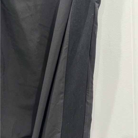 Athleta Brooklyn Mid Rise Ankle Pants - Picture 3 of 4